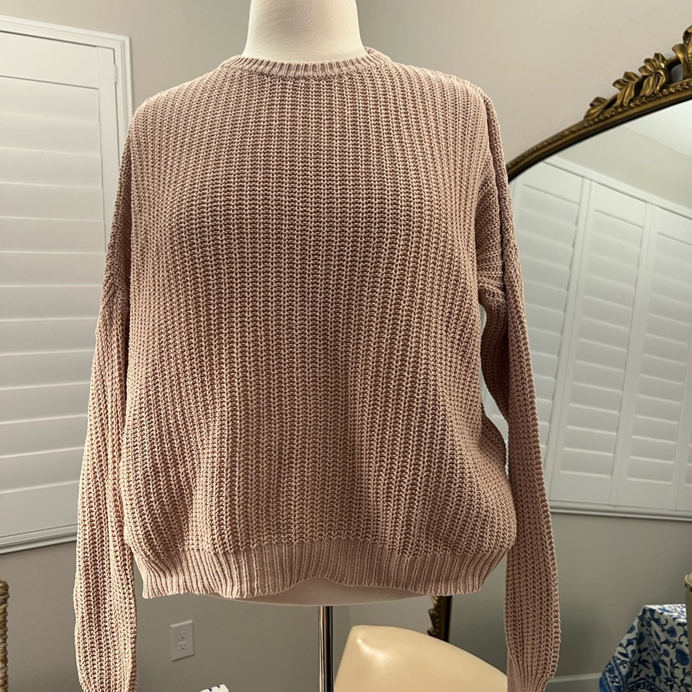 Brandy Melville Women's Pink Sweater
